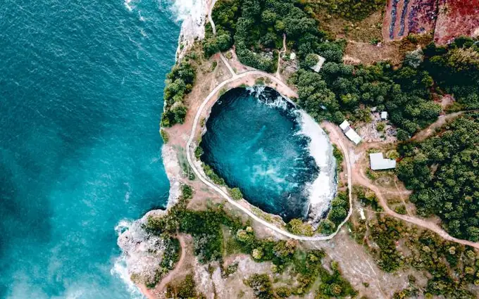 Broken Beach